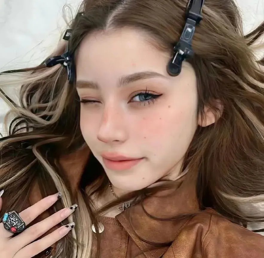 被争论的女人